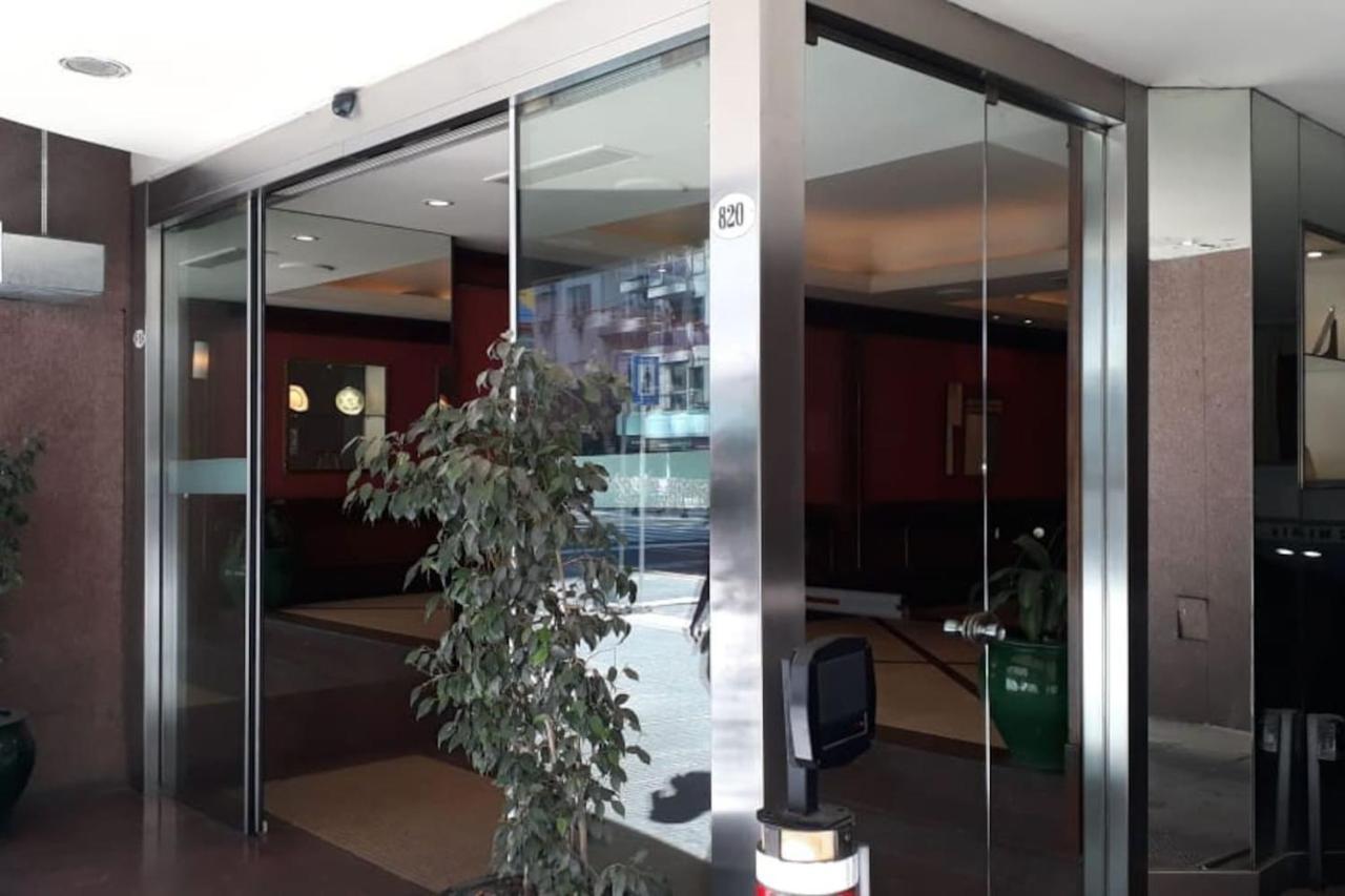 Appartamento Rancho Tanguero En El Obelisco En Corrientes 818 Buenos Aires Esterno foto