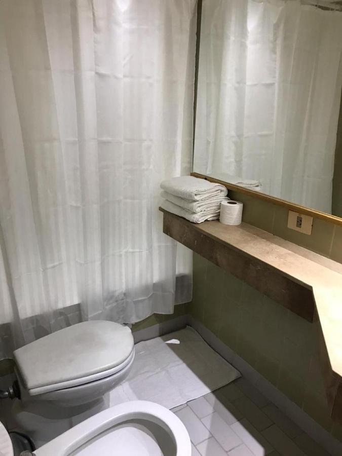Appartamento Rancho Tanguero En El Obelisco En Corrientes 818 Buenos Aires Esterno foto